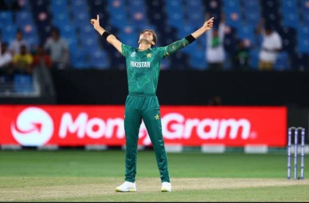Sri Lanka to continue Pakistan tour after security review