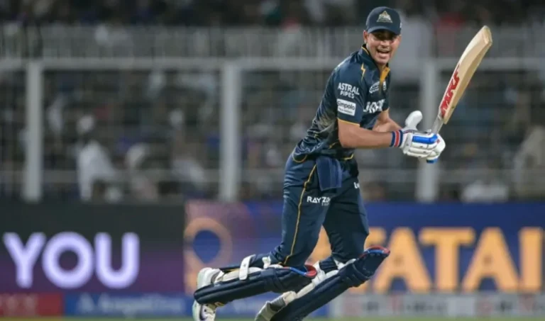 most runs in ipl season