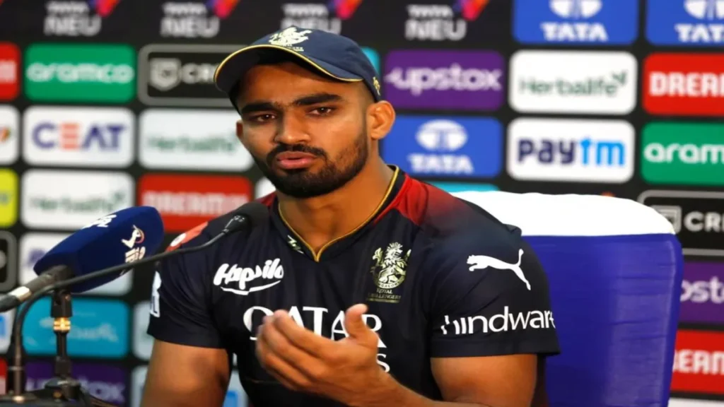 Mahipal Lomror joins Surrey