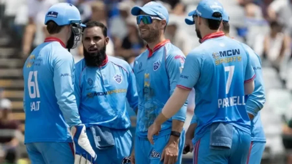 Pretoria Capitals players huddle in the Sunrisers Eastern Cape vs Pretoria Capitals head to head contest
