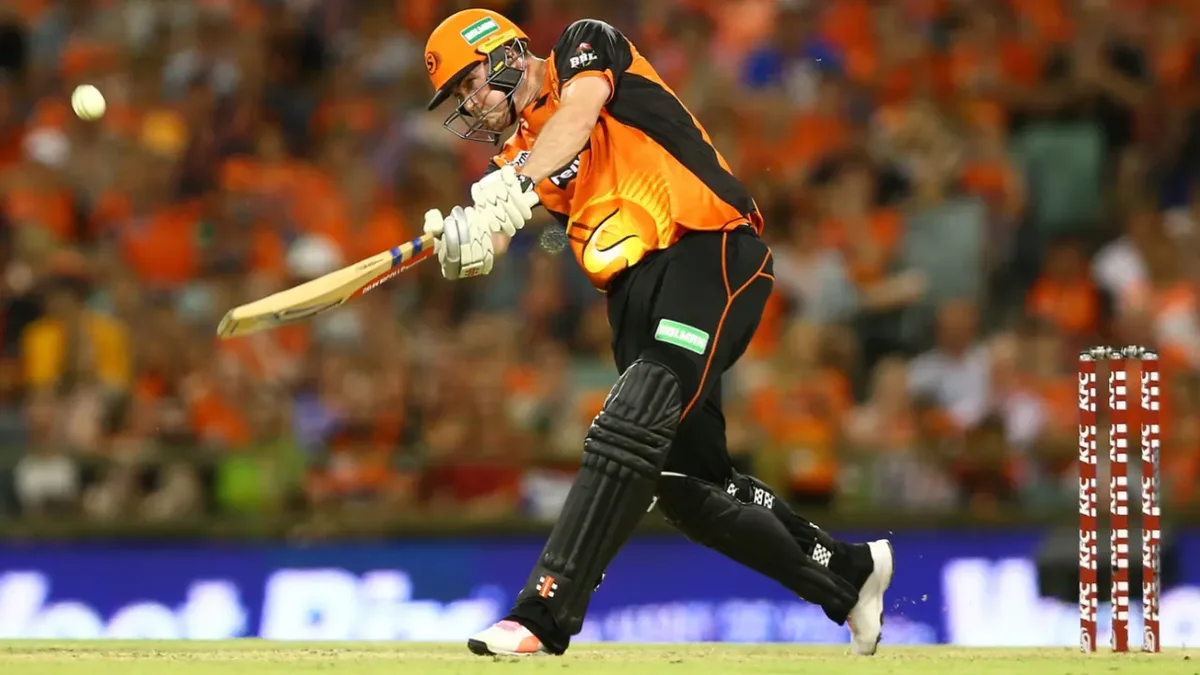 perth scorchers bbl 2026-27 squad - Ashton Turner batting for Perth Scorchers